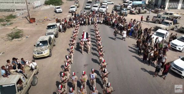 فيديو| بتشييع رسمي وشعبي.. المقاومة الوطنية تودع البطل محمد الموسمي