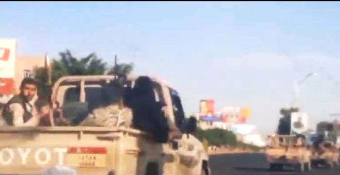 فيديو| مليشيا الحوثي تنشر مسلحين اضافيين في صنعاء خوفا من انتفاضة شعبية ‏