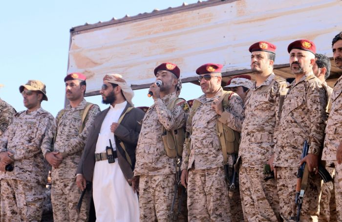 رئيس الأركان من جبهات صعدة: لن تكون اليمن قاعدة عسكرية لإيران