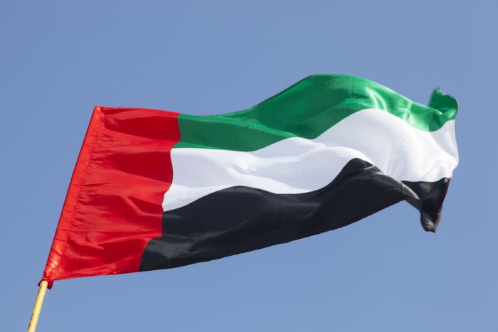 المحرر السياسي| لماذا الإمارات؟