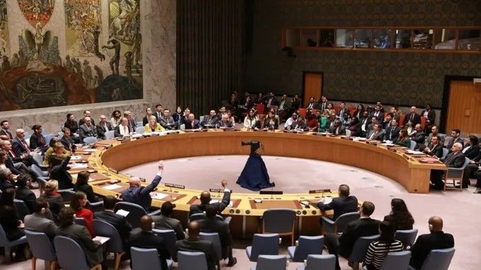 فرنسا: مجلس الأمن قد يجتمع الساعات القادمة لبحث الوضع في البحر الأحمر