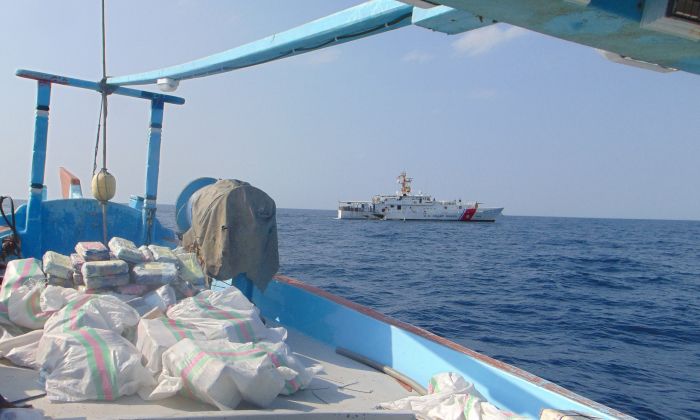 خفر السواحل الأمريكي يصادر مخدرات بـ 11 مليون دولار في خليج عُمان