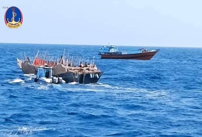 خفر السواحل اليمنية تضبط سفينتي تهريب بضائع
