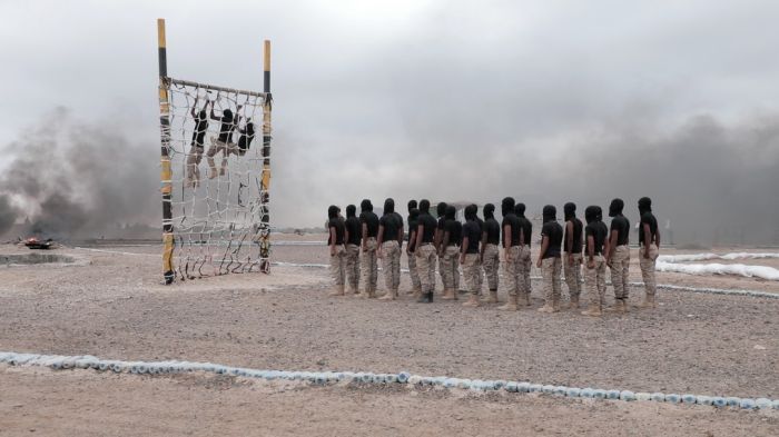 فيديو| المقاومة الوطنية تشهد تخرج الدورة الأولى صاعقة في اللواء الثاني مشاة بحري