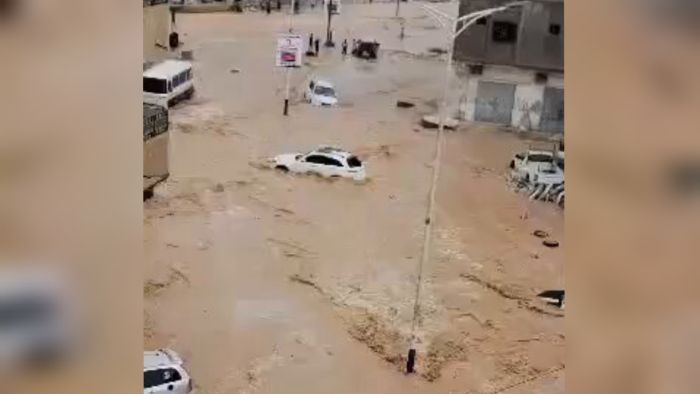 أمطار غزيرة وجريان سيول في مدن حضرموت.. استمرار الحالة المدارية في المحافظات الشرقية