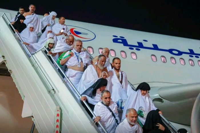 بدء تسيير رحلات الحجاج من مطاري صنعاء والريان