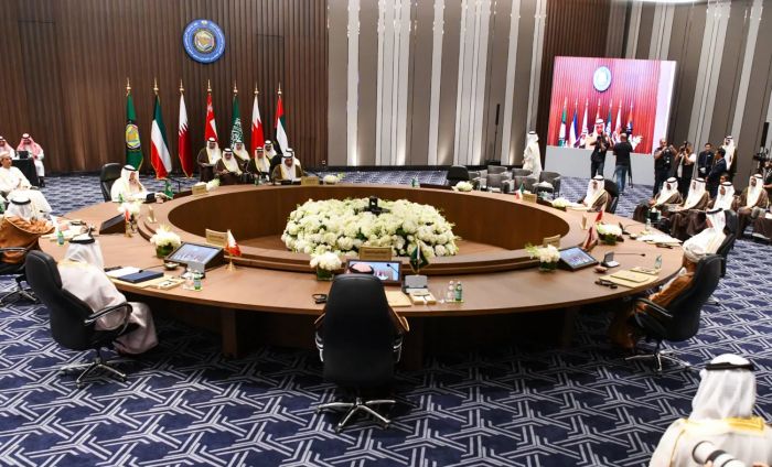 مجلس التعاون الخليجي يدعو إلى دعم البنك المركزي في عدن وتعزيز العملة الوطنية
